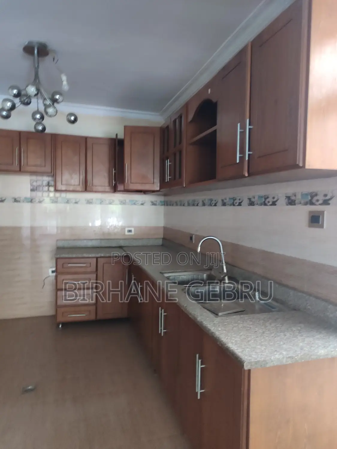 8bdrm House in G+2 House, Bole for rent