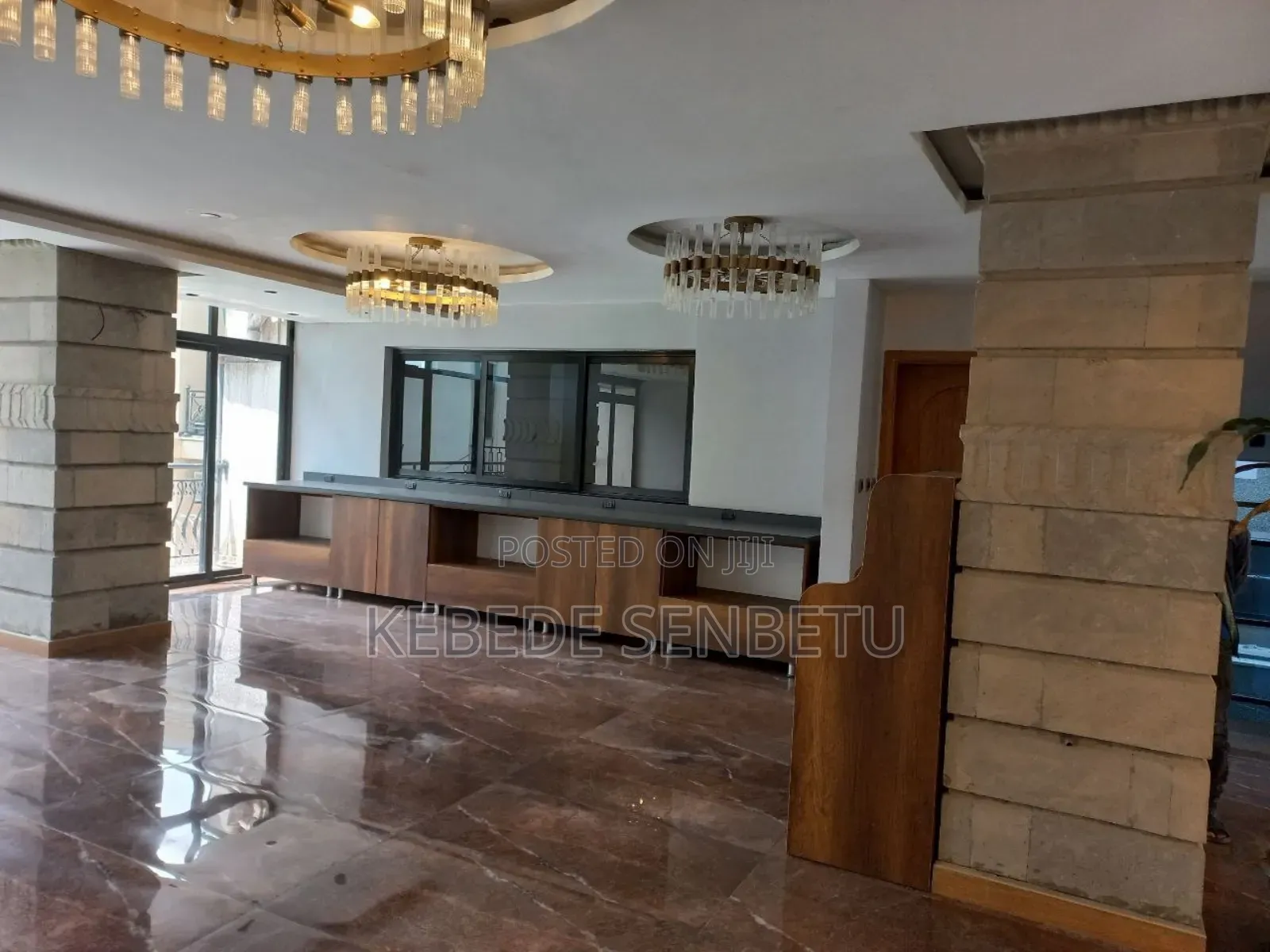 8bdrm Apartment in Aa, Bole for rent