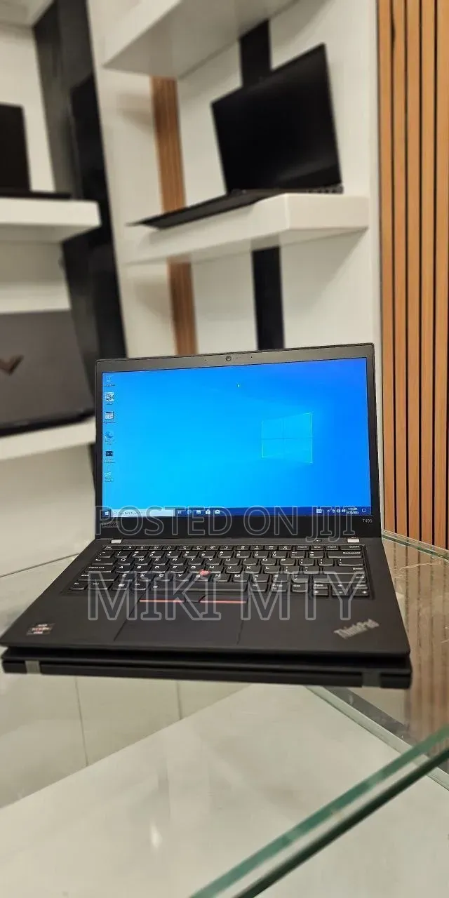 New Laptop Lenovo ThinkPad Yoga 8GB AMD Ryzen 7 SSD 512GB