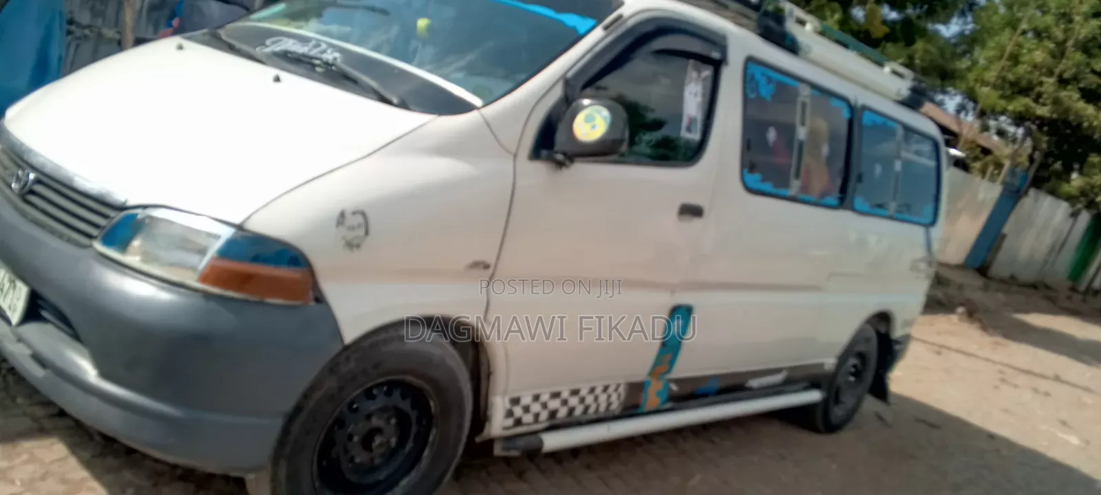 Toyota HiAce 2002 White