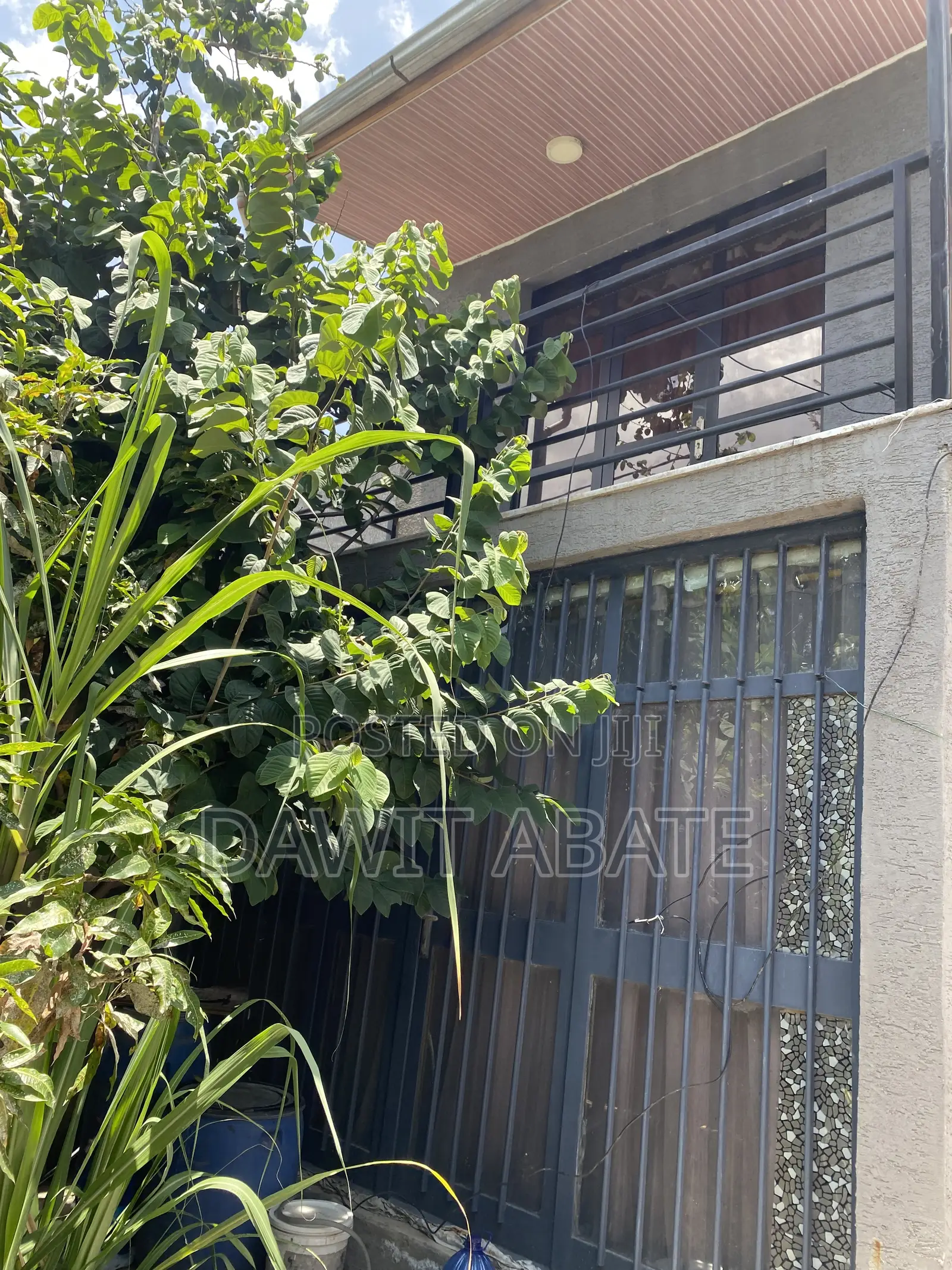 7bdrm House in Lafto for sale