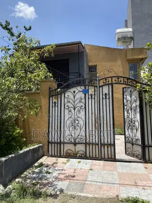 7bdrm House in Lafto for sale
