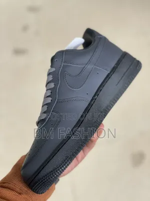 Nike Air Force 1 All Black