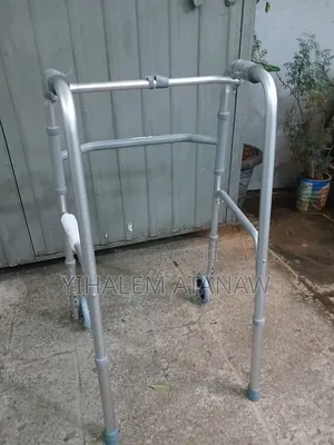Aluminum Walker With Wheels – ቀላል እና ጠንካራ ዎከር