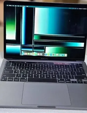 New Laptop Apple MacBook Pro M1 16GB AMD A8 SSD 256GB
