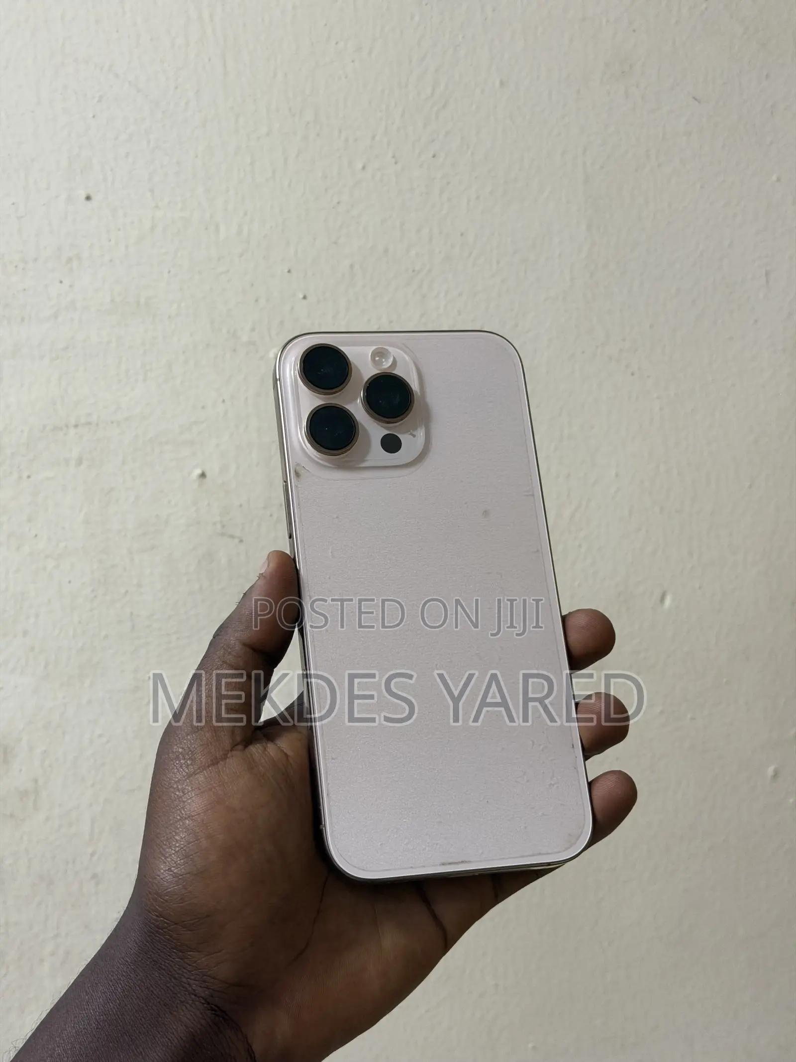 New Apple iPhone 16 Pro Max 256 GB Gold