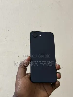 New Apple iPhone 16e 128 GB Black