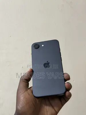 New Apple iPhone 16e 128 GB Black