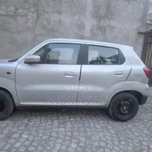 Suzuki S-Presso 2022 Silver