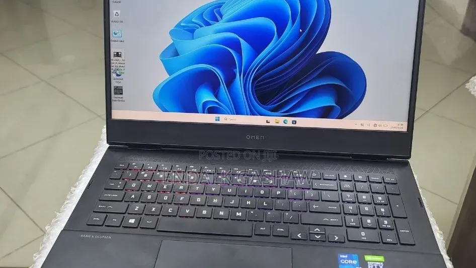 New Laptop HP Omen 15 16GB Intel Core i7 SSD 512GB