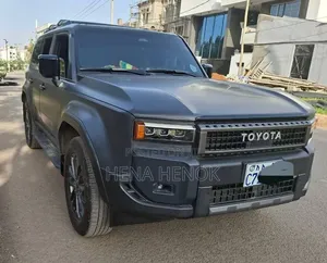 Toyota Land Cruiser Prado 2024 Black