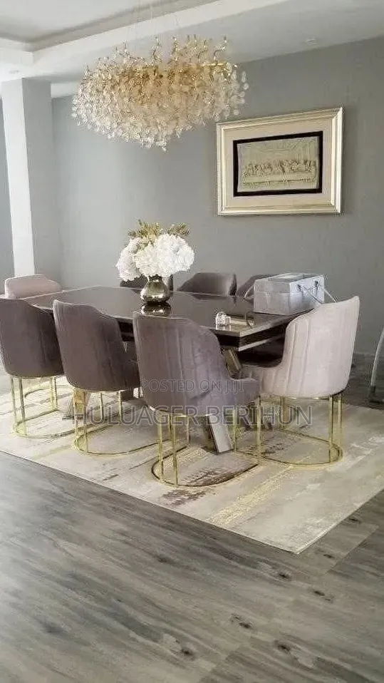 Furnished 7bdrm Villa in Bole for sale