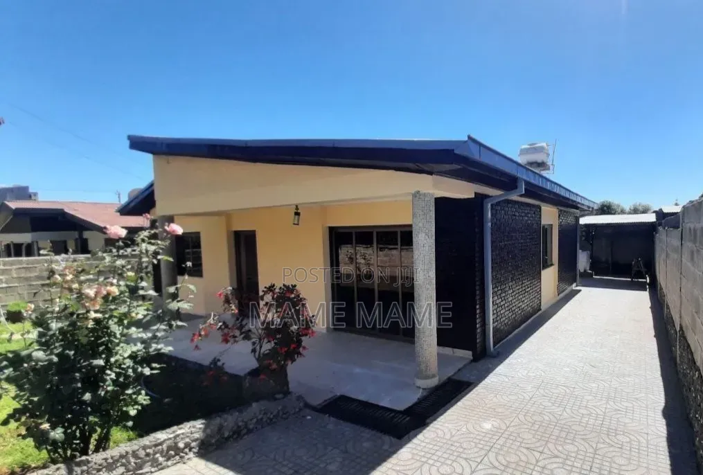 4bdrm House in Addis Abeba, Bole for sale