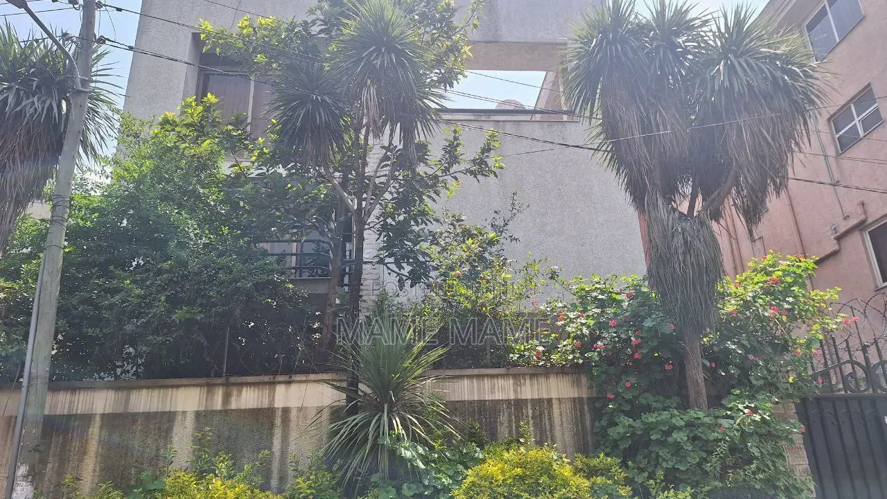 6bdrm House in Addis Abeba, Bole for sale