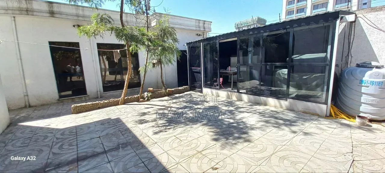 3bdrm Villa in Addis Abeba, Bole for sale