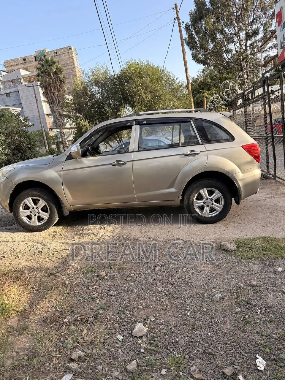 Lifan 520 2012 Brown