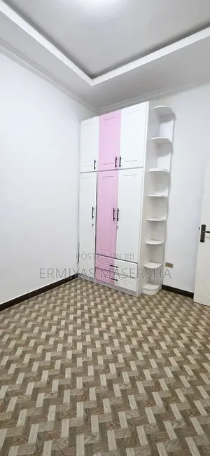 Furnished 5bdrm House in Yeka for sale