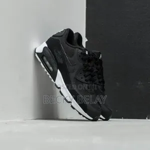 Nike Air Max 90 Shoes