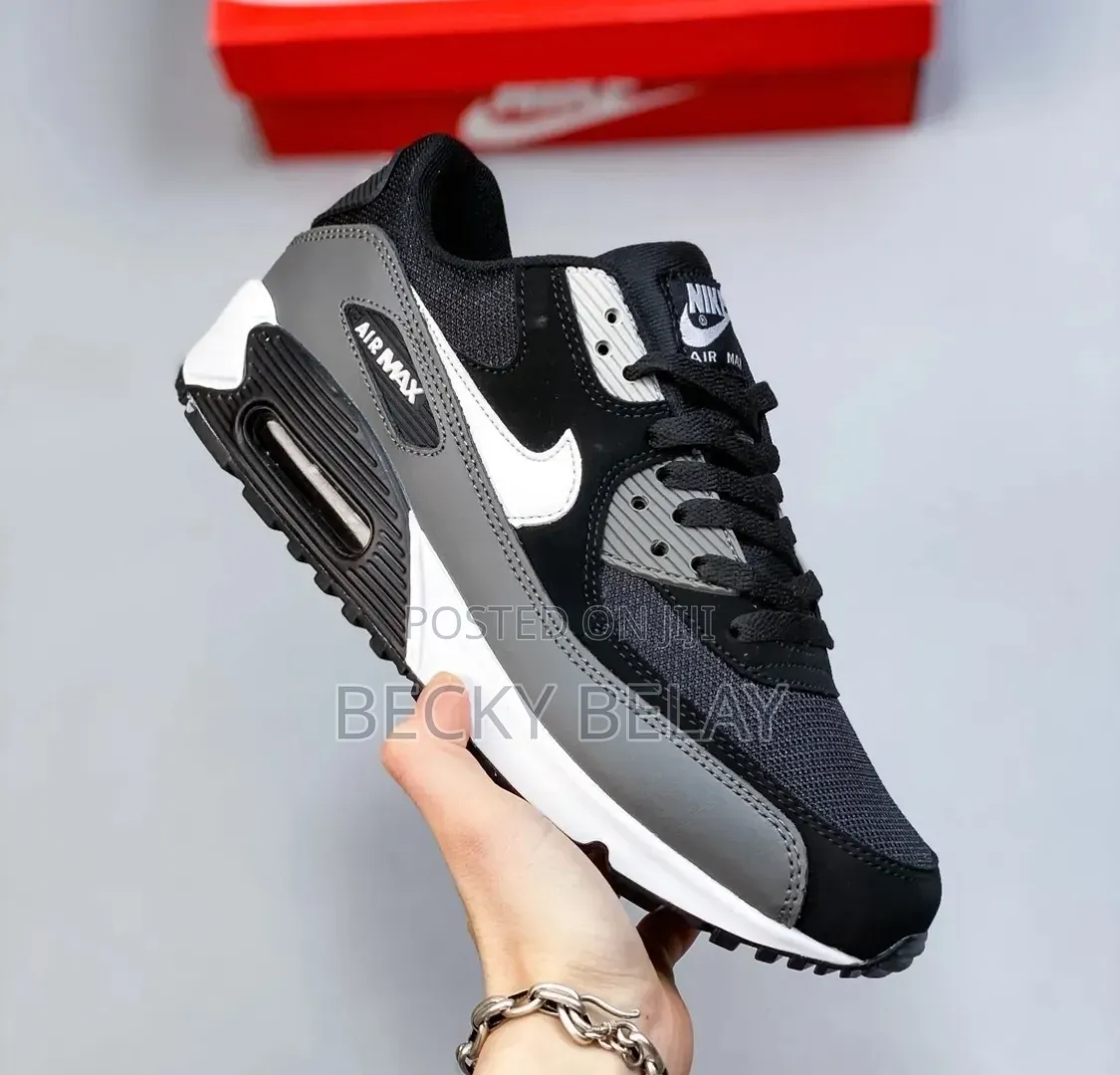 Nike Air Max 90 Shoes