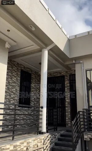 3bdrm House in South West Shewa for sale