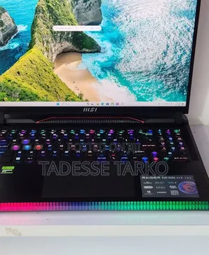 New Laptop MSI Raider GE68HX 13VI-202US 32GB Intel Core i9 SSD 1T