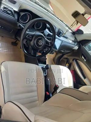 Suzuki Swift 2023 Silver