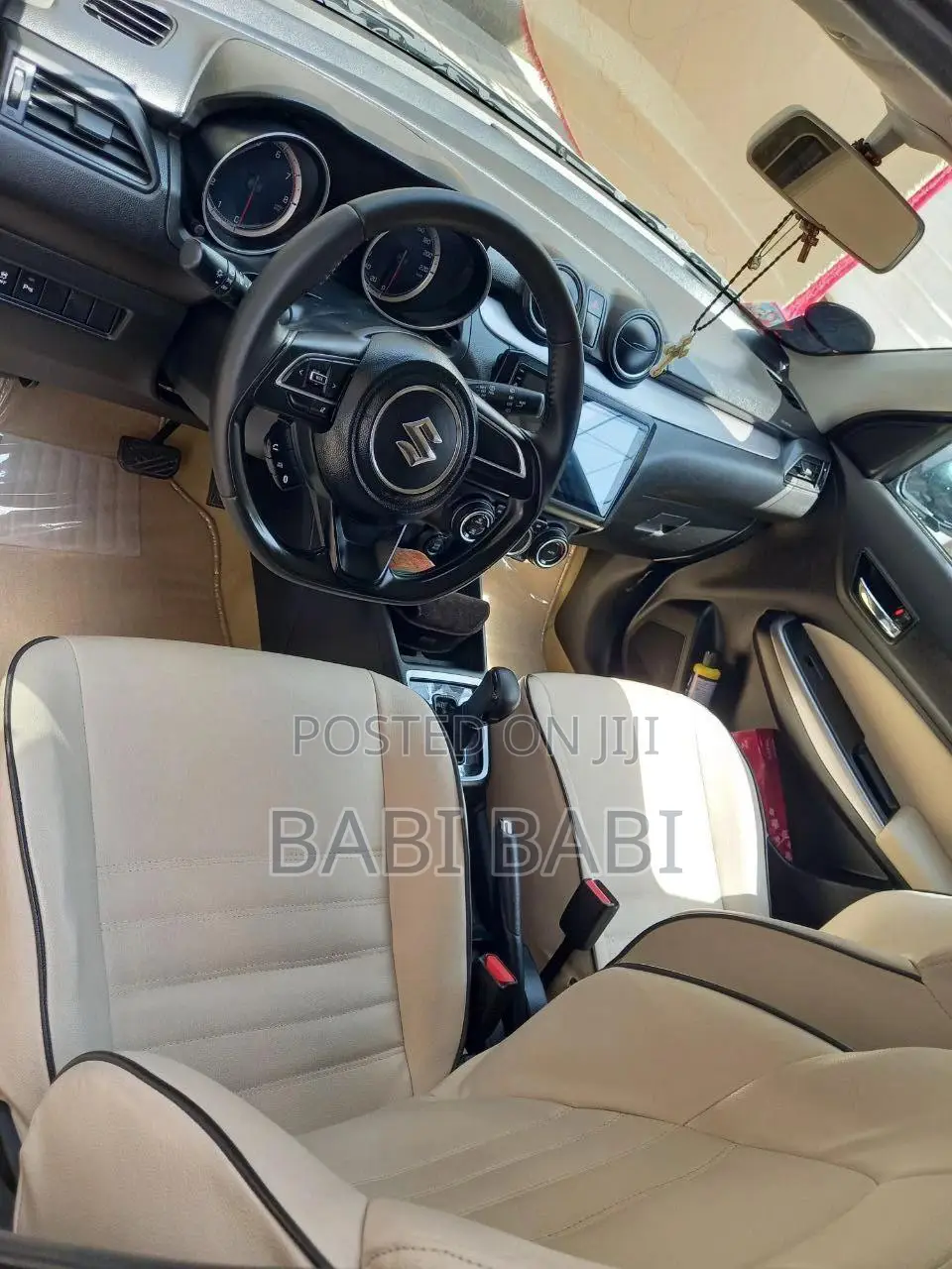 Suzuki Swift 2023 Silver