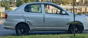 Toyota Platz 2003 Silver