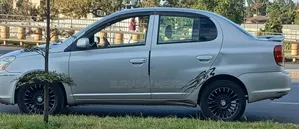 Toyota Platz 2003 Silver
