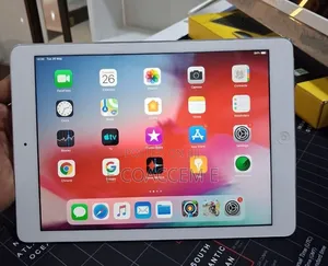 New Apple iPad Air 64 GB Silver