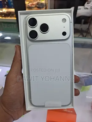 New Apple iPhone 17 Pro Max 256 GB Silver