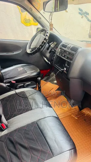 Toyota Grand HiAce 2003 Red