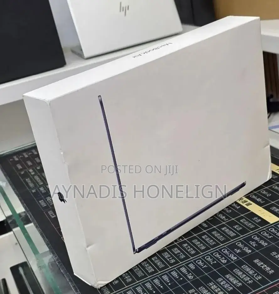 New Laptop Apple MacBook Air 16GB Apple M5 SSD 512GB