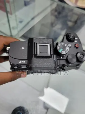 Sony Alpha 7v