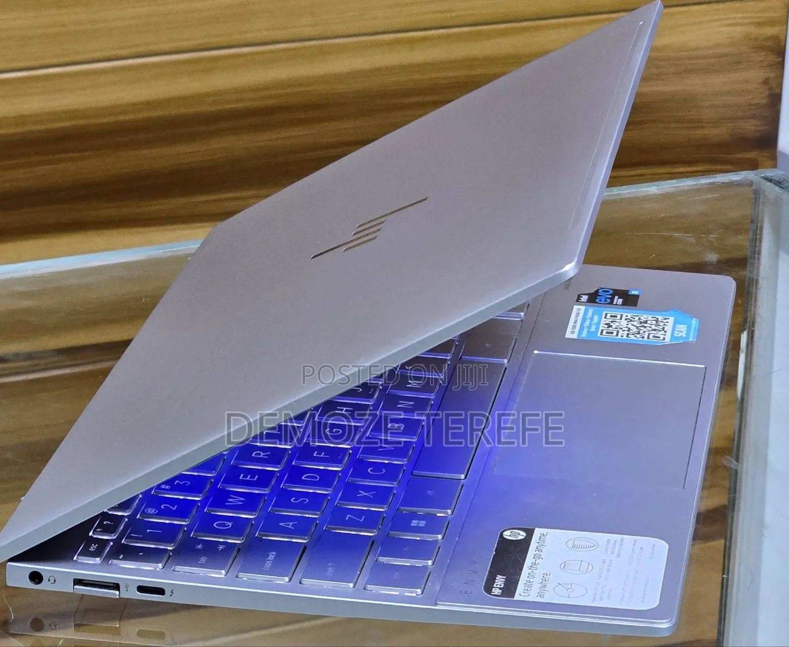 New Laptop HP Envy 14 8GB Intel Core i5 SSD 256GB