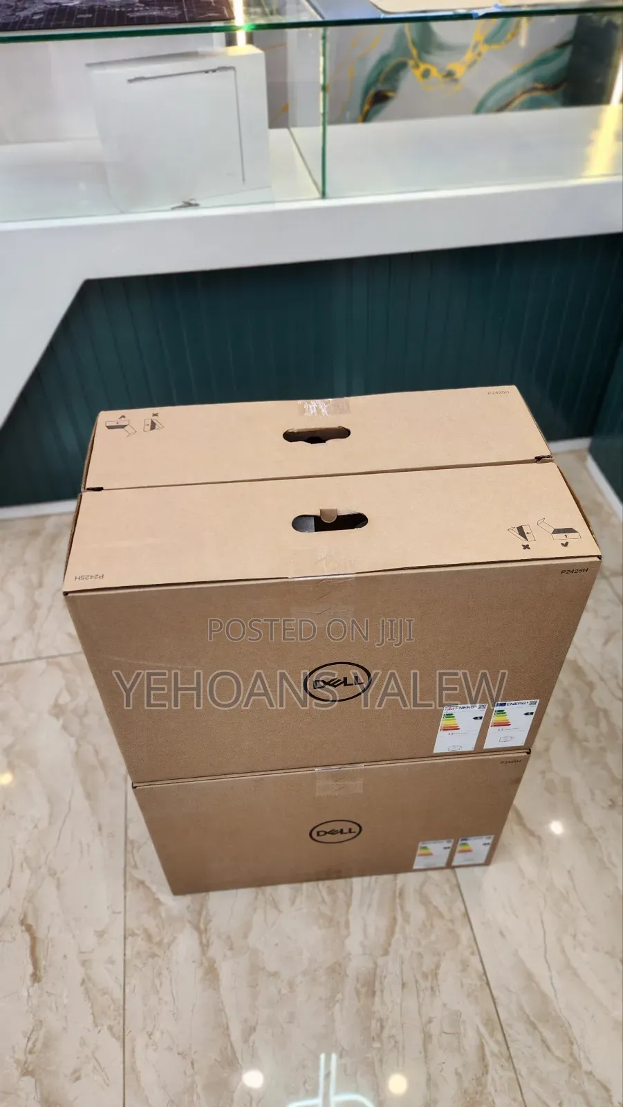 Dell Monitor 24 Inch Frame Less Brand New Height-Adjustability Stand