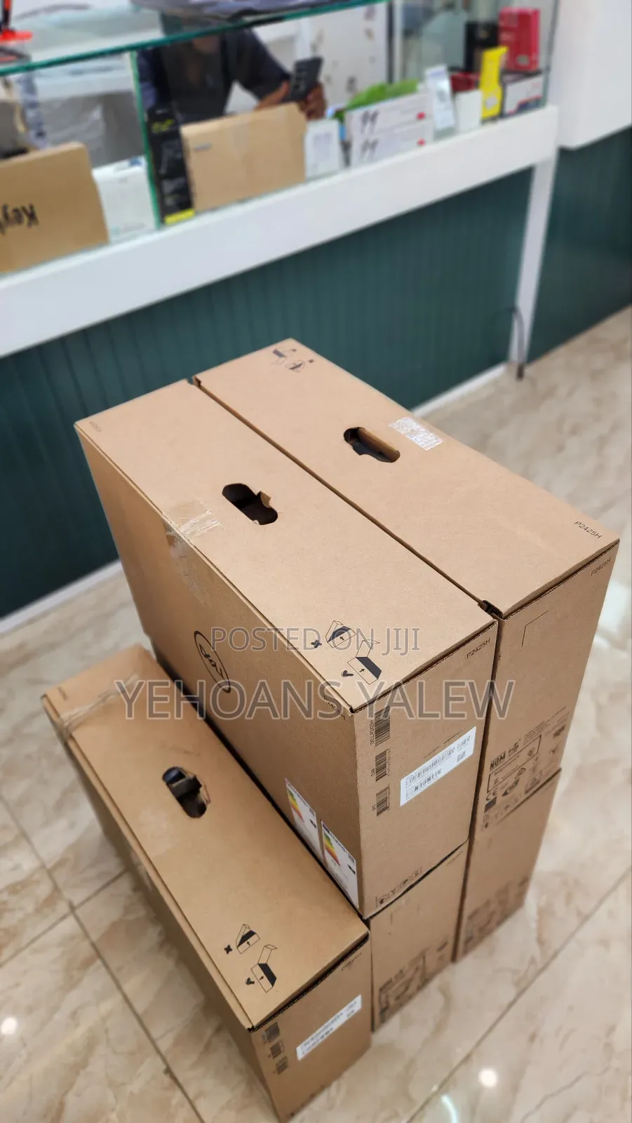Dell Monitor 24 Inch Frame Less Brand New Height-Adjustability Stand