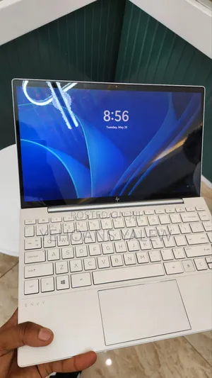 New Laptop HP Envy 14 8GB Intel Core i5 SSD 256GB