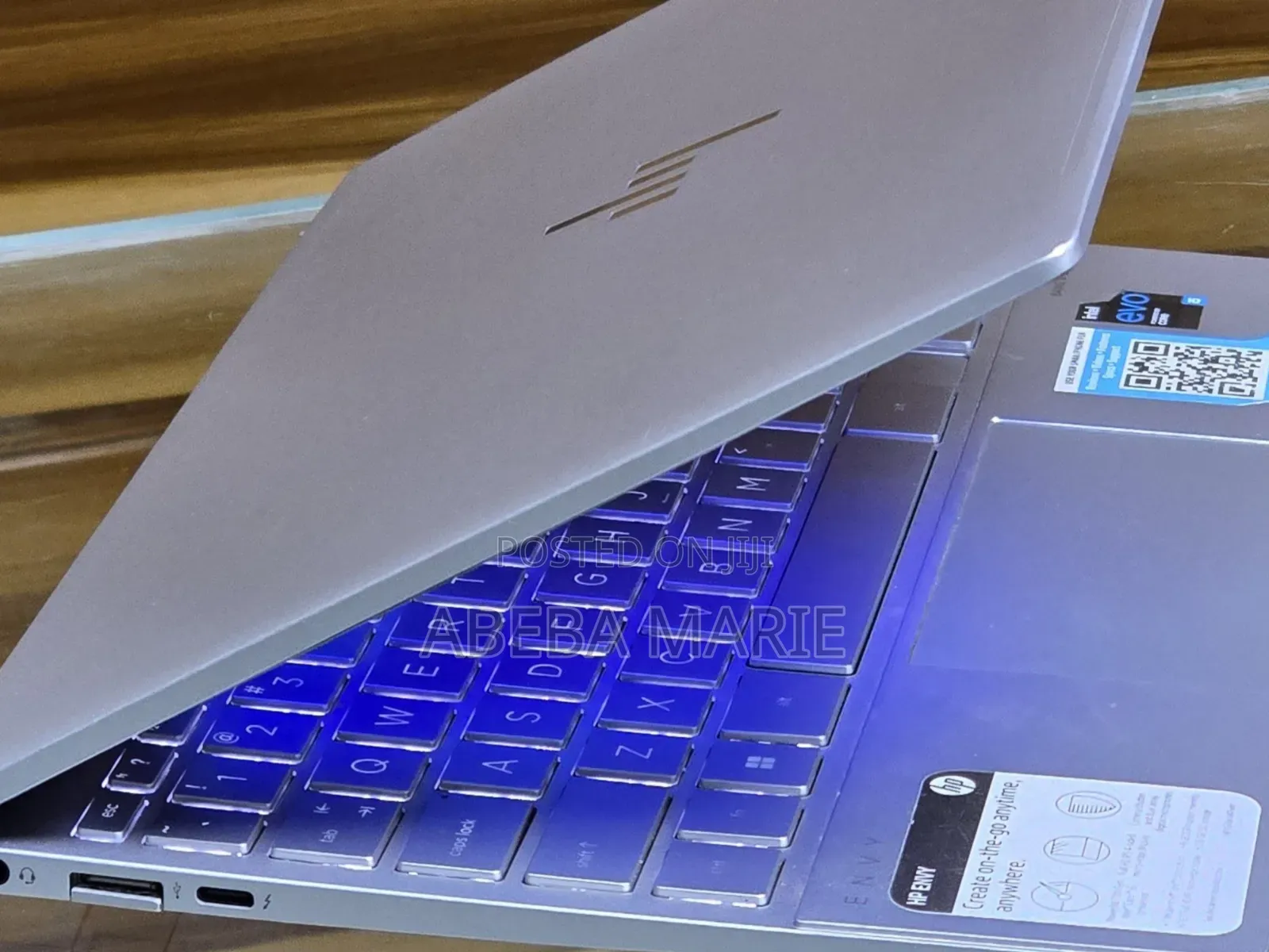 New Laptop HP Envy 14 8GB Intel Core i5 SSD 256GB