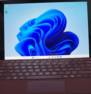 New Laptop Microsoft Surface Pro 6 8GB Intel Core i5 SSD 128GB
