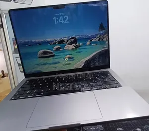 New Laptop Apple MacBook Pro 2021 M1 16GB SSD 512GB