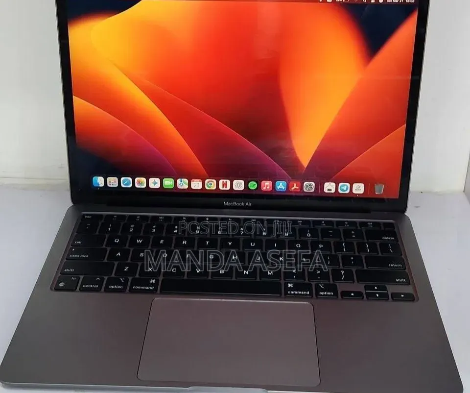 New Laptop Apple MacBook Air 2020 M1 8GB Apple M1 SSD 256GB