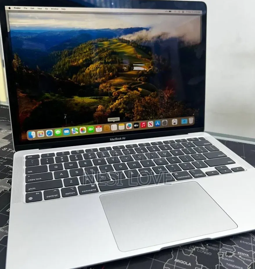 New Laptop Apple MacBook Air 2020 M1 16GB SSD 512GB