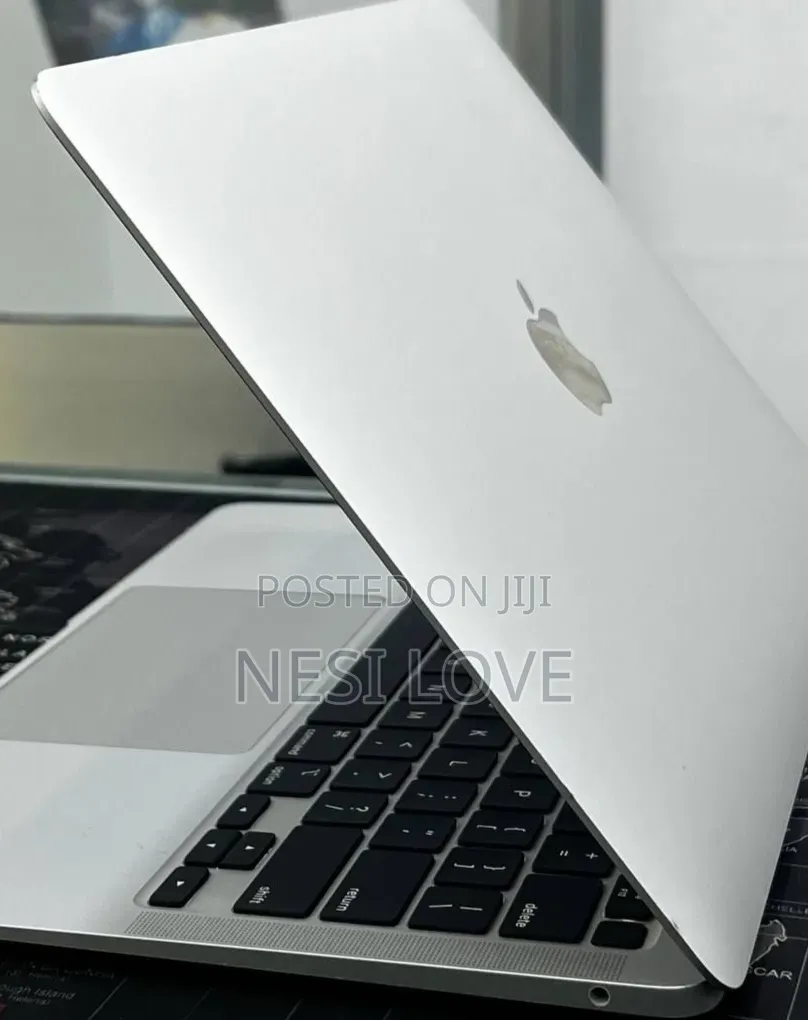 New Laptop Apple MacBook Air 2020 M1 16GB SSD 512GB