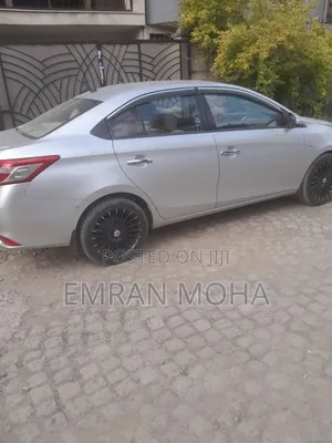 Toyota Yaris 2014 Silver