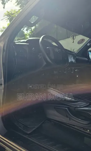 Toyota Hilux 2020 Gray
