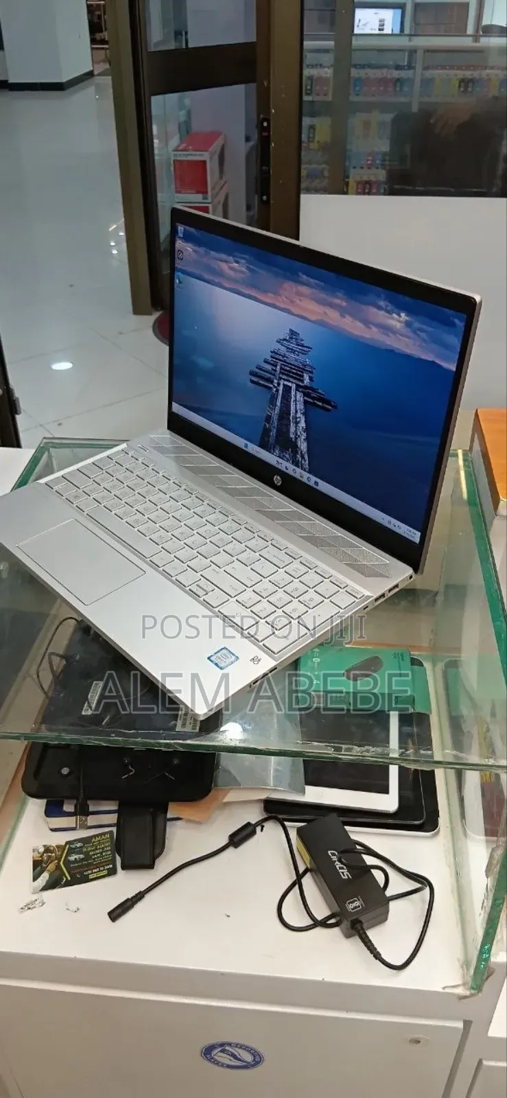 New Laptop HP Pavilion 15 8GB Intel Core i7 SSD 512GB