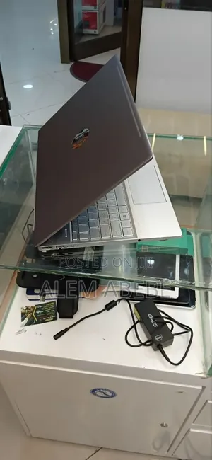 New Laptop HP Pavilion 15 8GB Intel Core i7 SSD 512GB