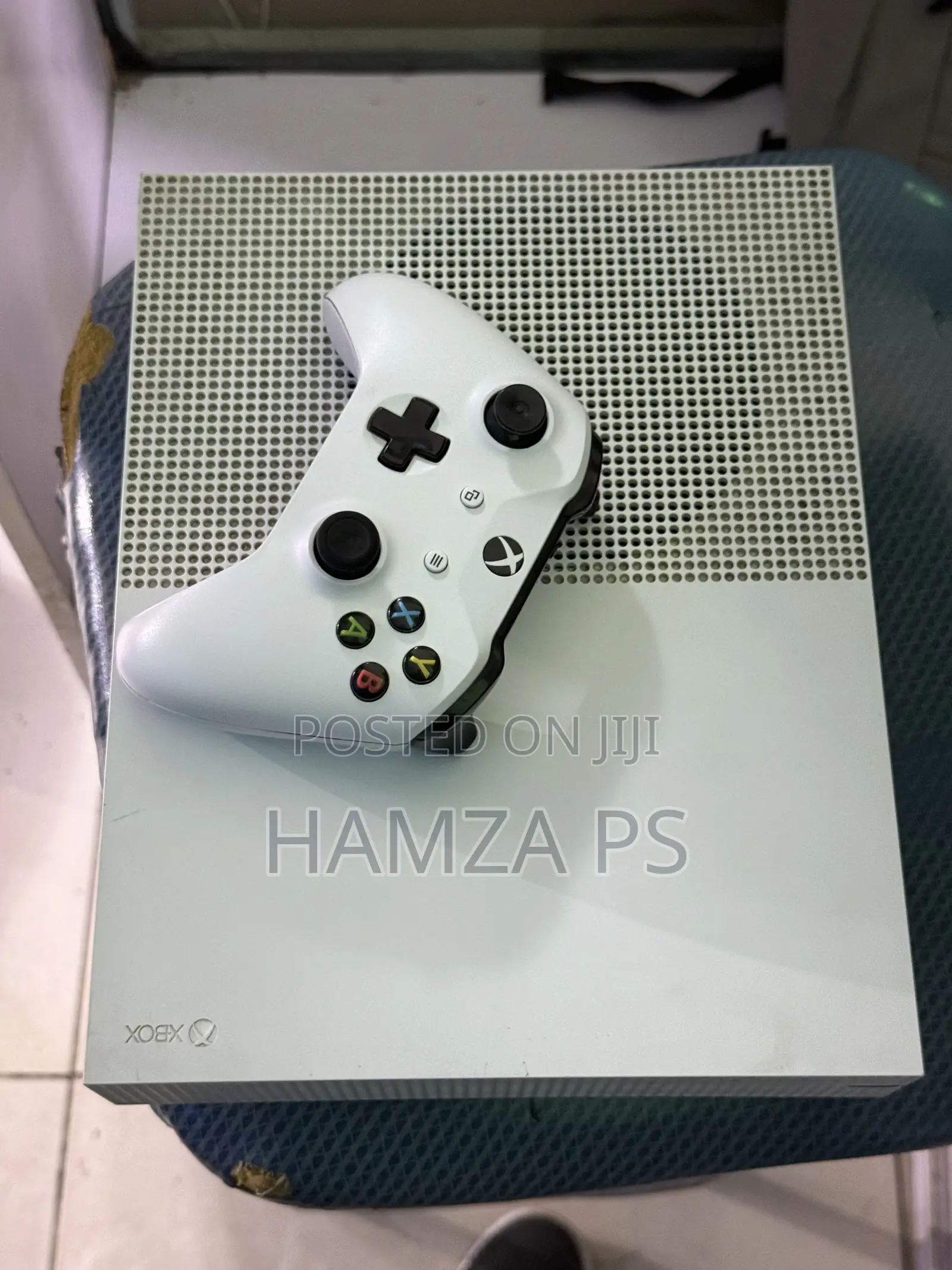 Xbox 1s With Joystick and Others Material