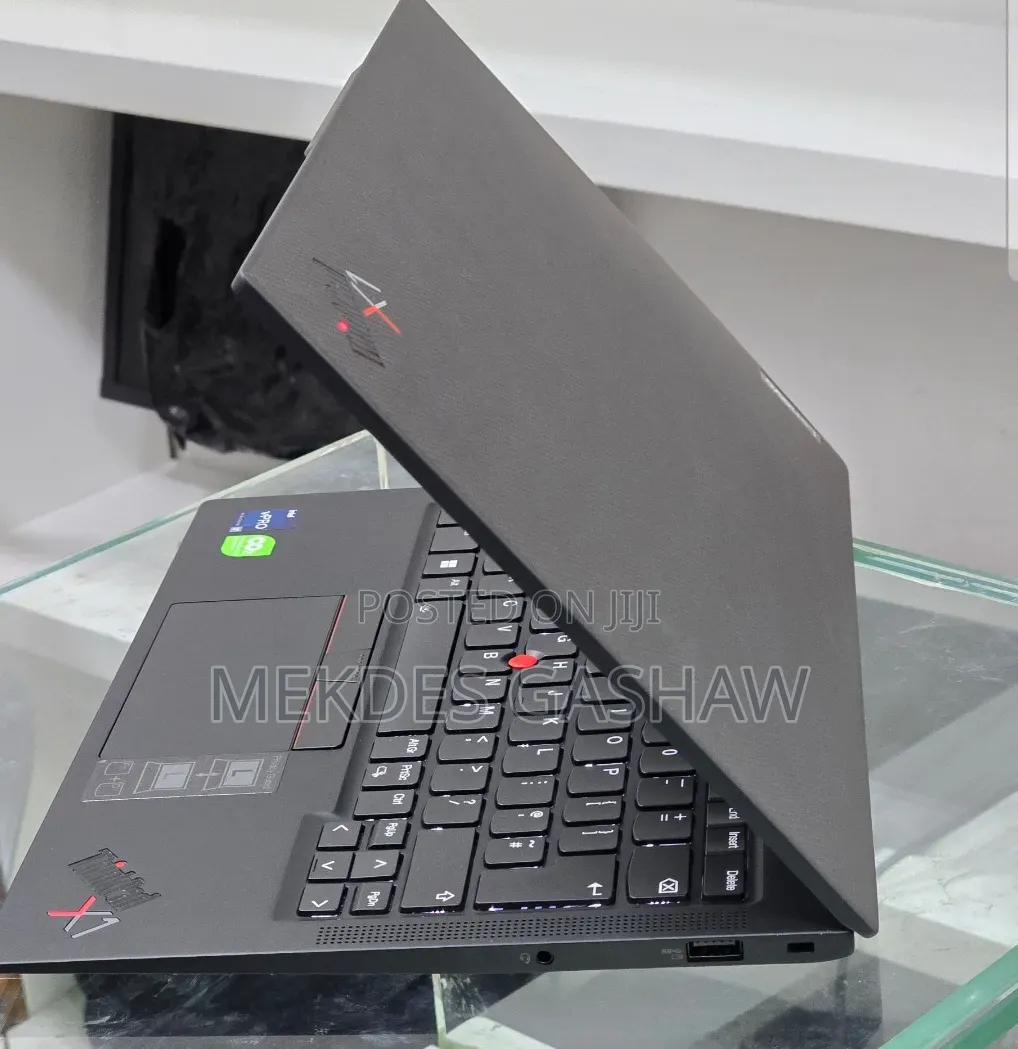 New Laptop Lenovo ThinkPad X1 Carbon 16GB Intel Core i7 SSD 512GB